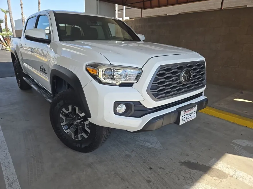 2022 Toyota Tacoma TRD Off-Road V6 SR photo 1