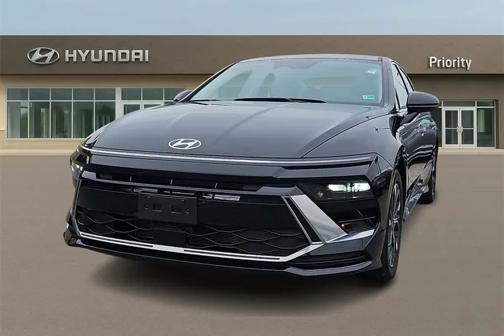 2024 Hyundai Sonata SEL photo 1
