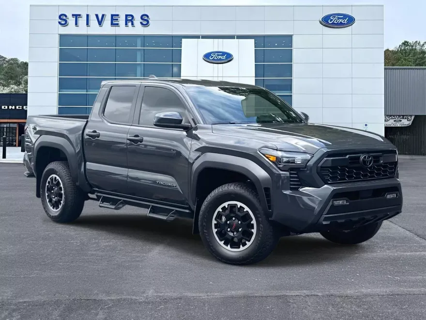 2025 Toyota Tacoma Limited photo 1