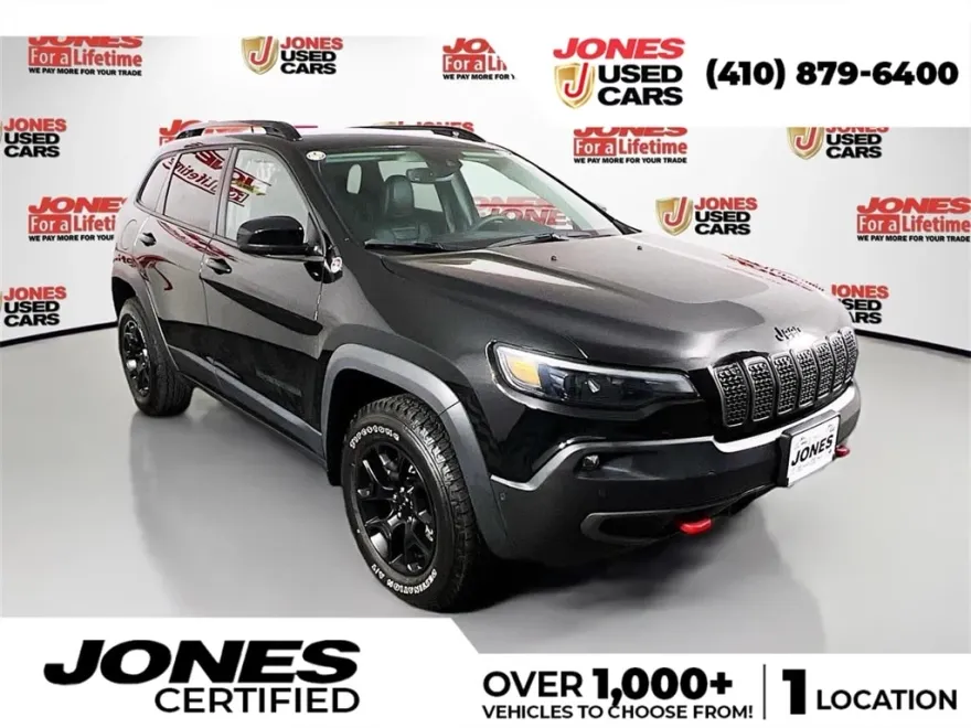 2023 Jeep Cherokee Trailhawk photo 1