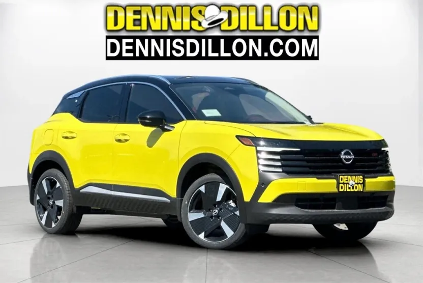 2025 Nissan Kicks SR photo 1