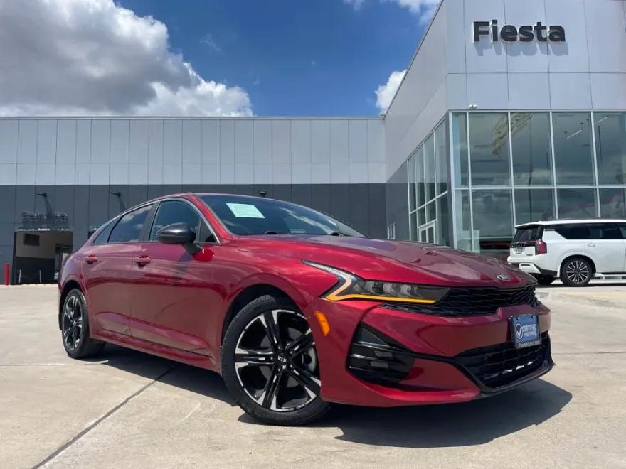 2021 Kia K5 GT-Line photo 1