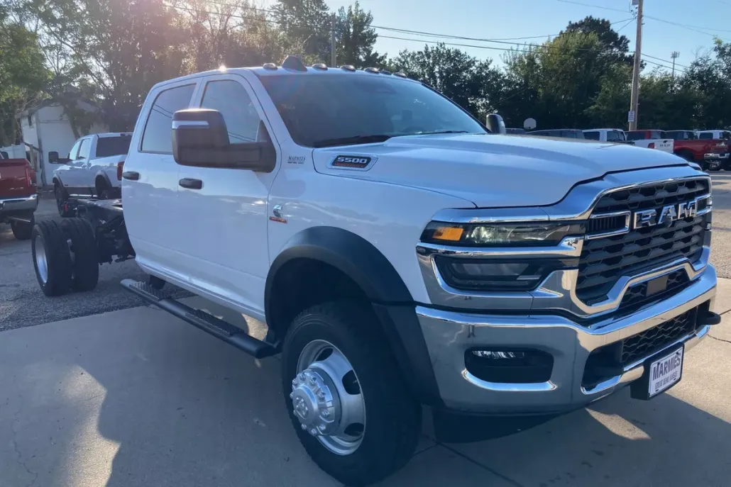 2025 Ram 5500 Tradesman photo 1