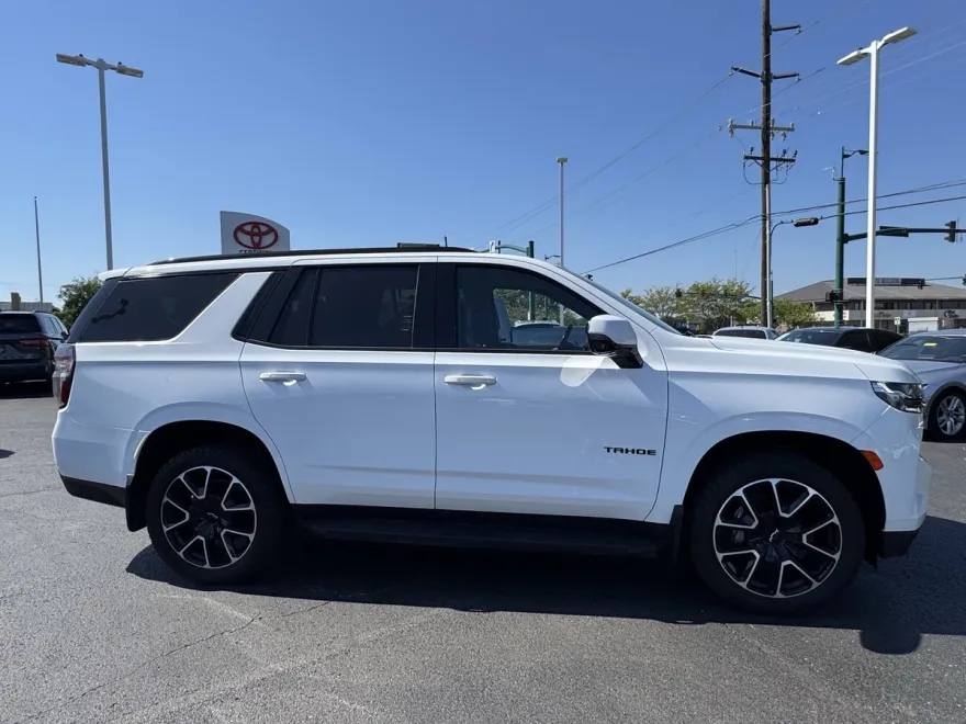 2021 Chevrolet Tahoe RST photo 1