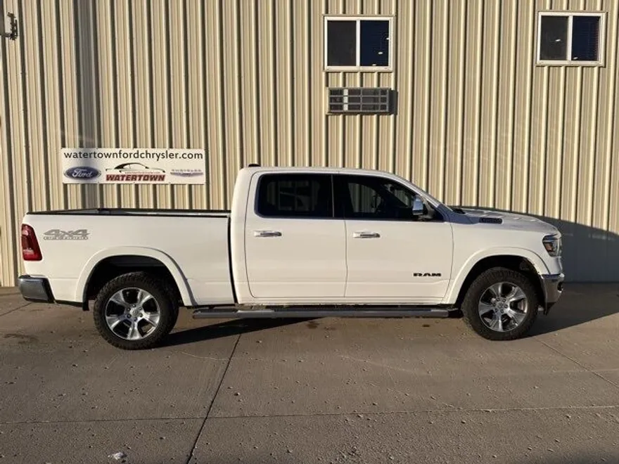 2022 Ram 1500 Laramie photo 1