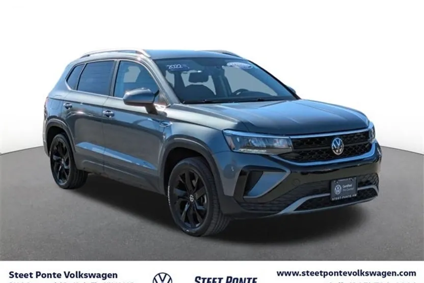 2022 Volkswagen Taos SE photo 1