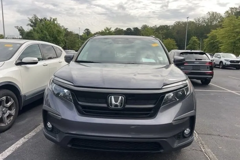 2022 Honda Pilot Special Edition photo 1