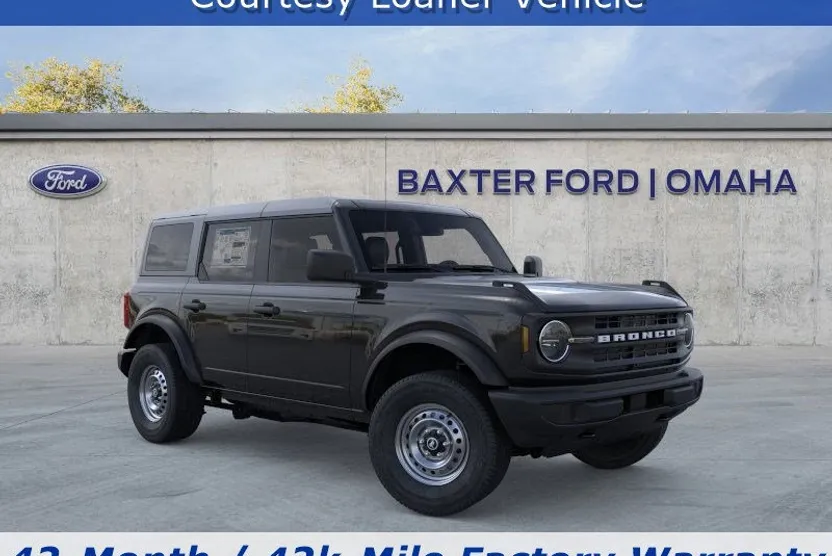 2025 Ford Bronco Base photo 1