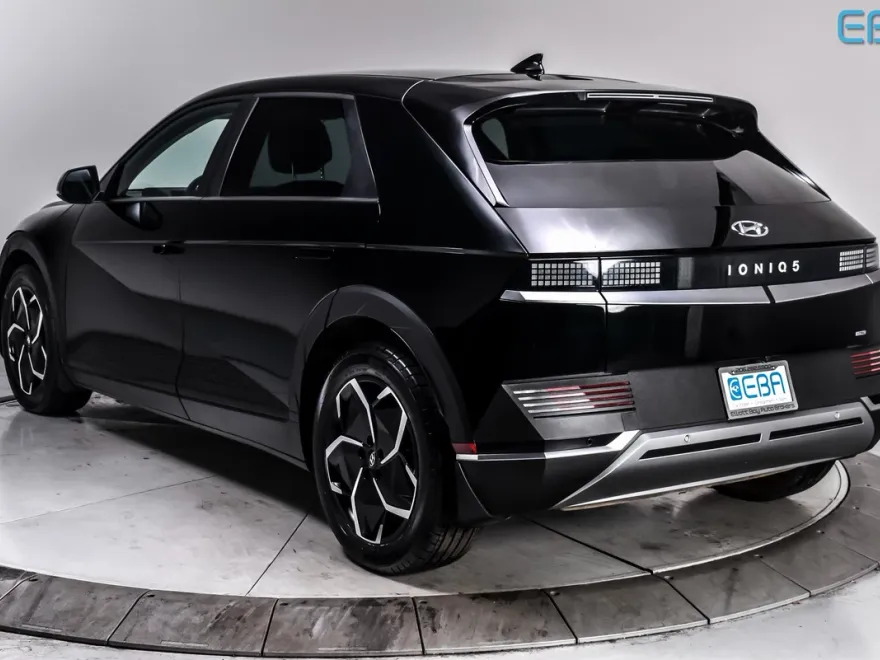 2023 Hyundai Ioniq 5 SEL photo 1