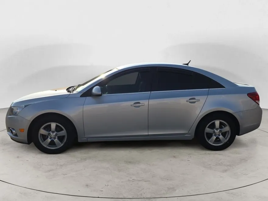 2014 Chevrolet Cruze photo 1