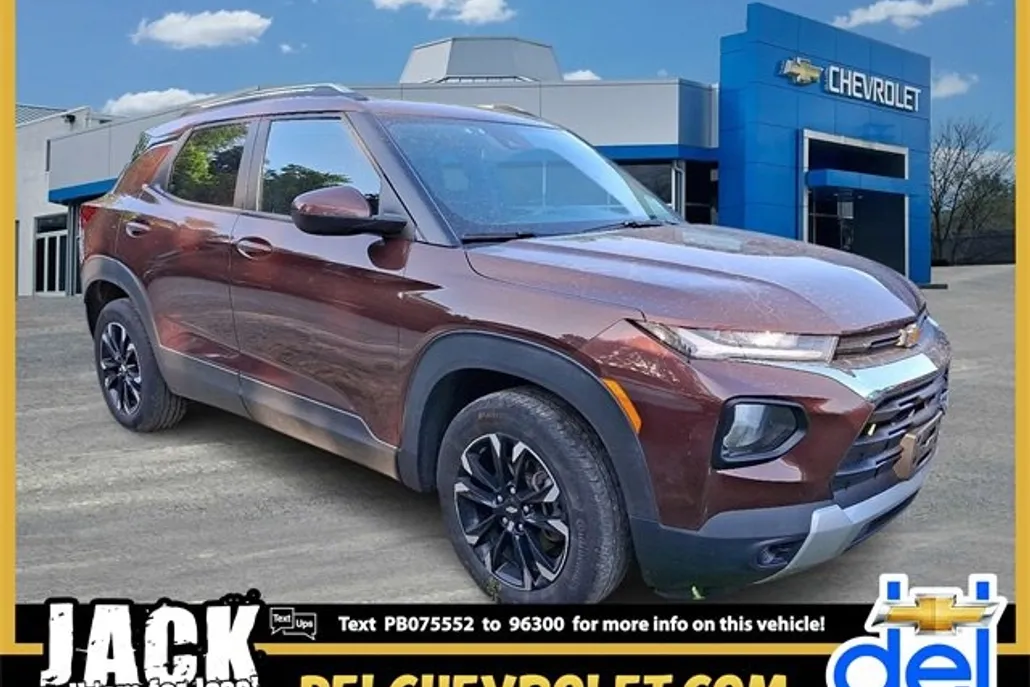 2023 Chevrolet Trailblazer LT photo 1