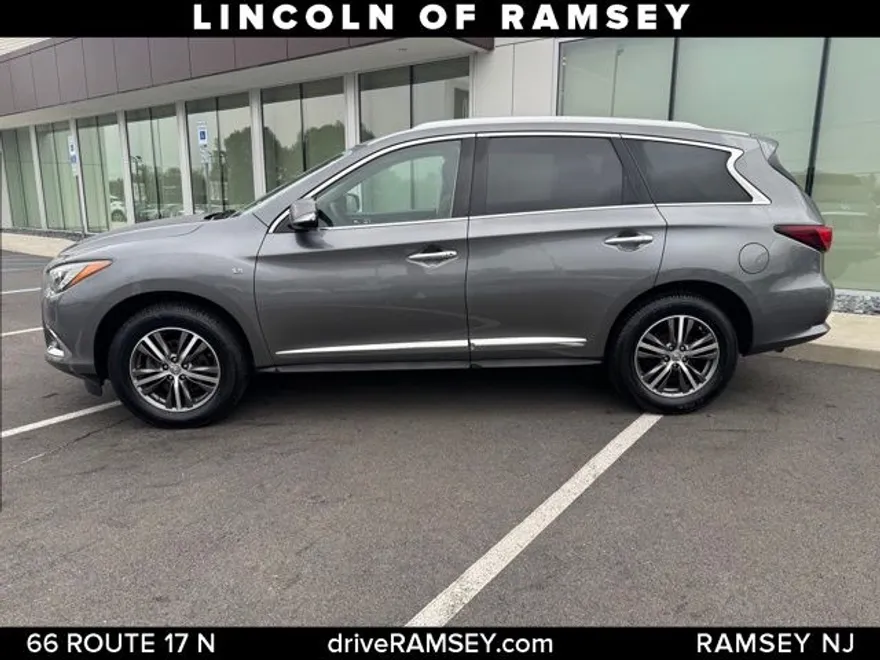 2019 Infiniti QX60 Luxe photo 1