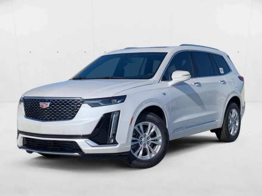 2025 Cadillac XT6 Luxury photo 1