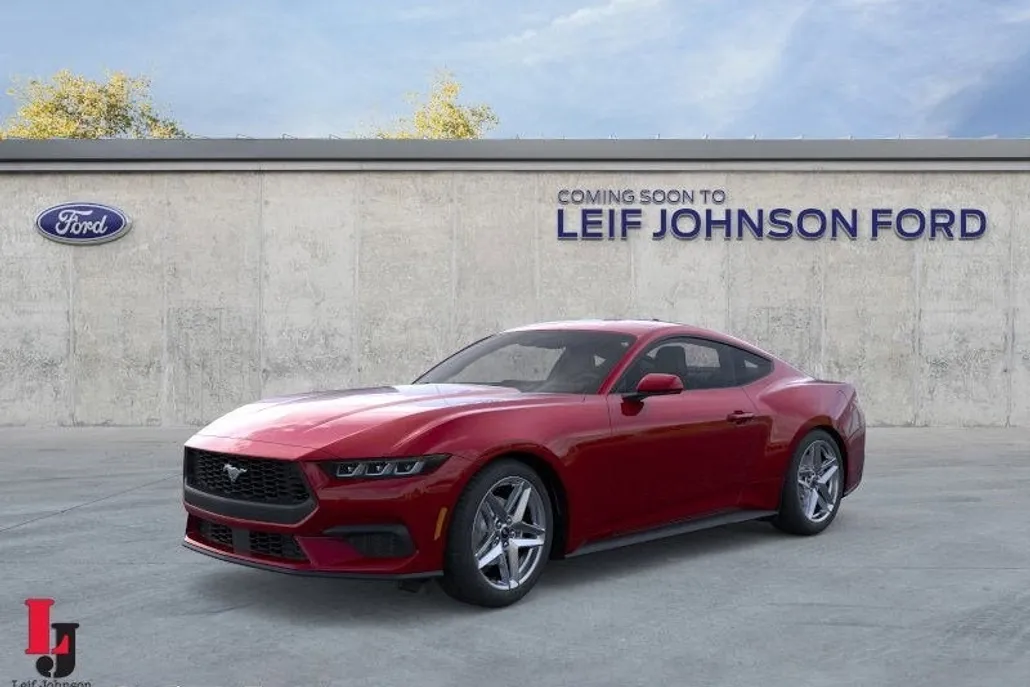 2025 Ford Mustang EcoBoost photo 1
