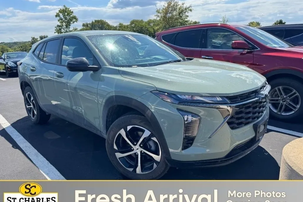 2024 Chevrolet Trax photo 1