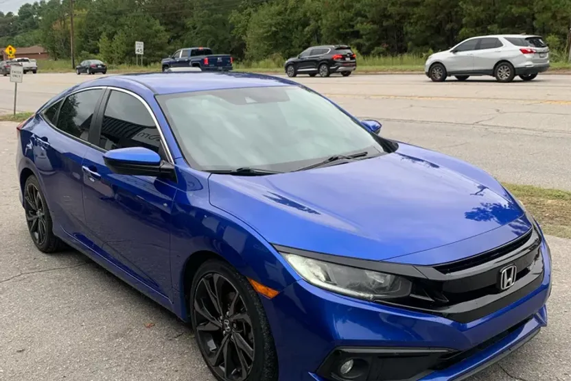 2019 Honda Civic Sport photo 1