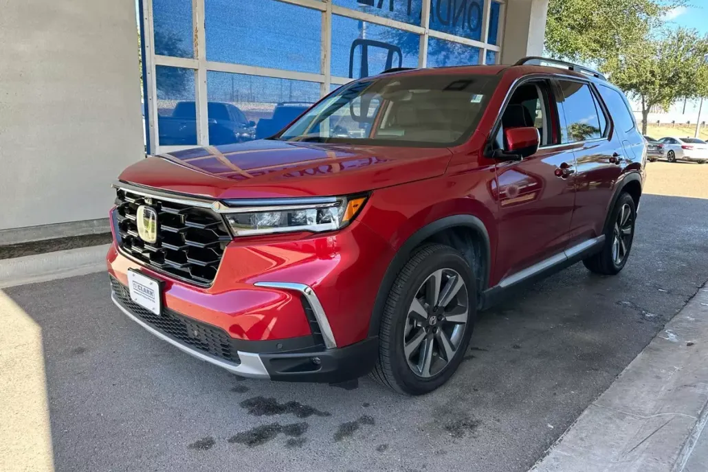 2025 Honda Pilot Elite photo 1