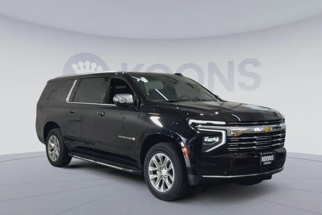 2025 Chevrolet Suburban Premier photo 1