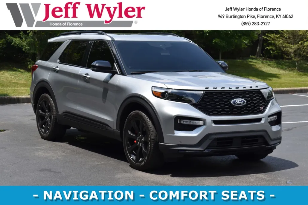 2023 Ford Explorer ST photo 1