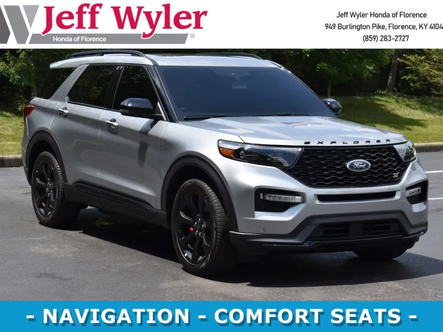 2023 Ford Explorer ST photo 1