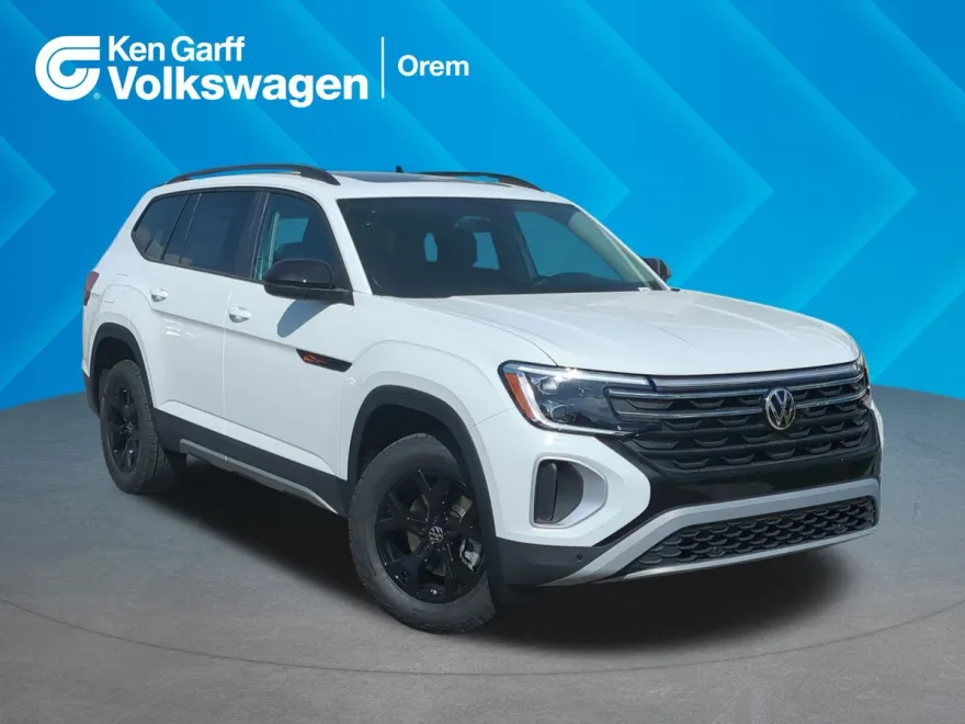 2025 Volkswagen Atlas Peak Edition SE photo 1