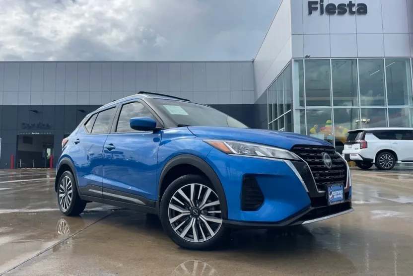 2023 Nissan Kicks SV photo 1