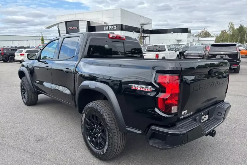 2026 Chevrolet Colorado Trail Boss photo 1