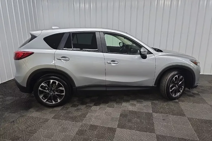 2016 Mazda CX-5 Grand Touring photo 1