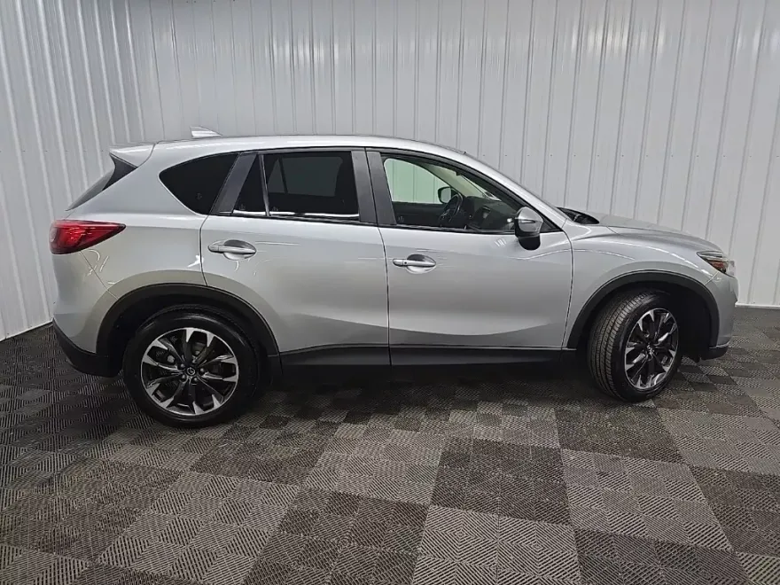 2016 Mazda CX-5 Grand Touring photo 1