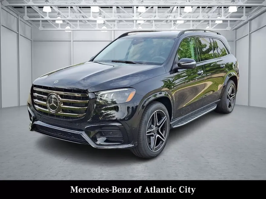 2026 Mercedes Benz GLS 450 4MATIC photo 1