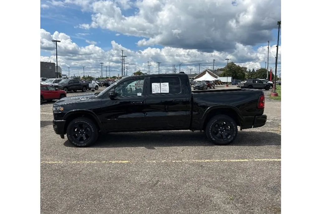 2025 Ram 1500 Big Horn photo 1