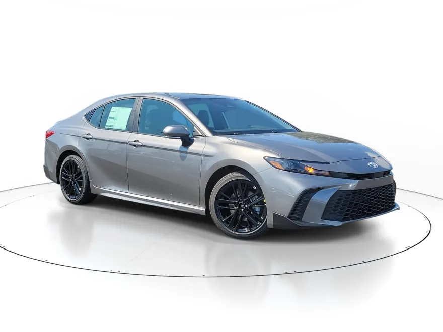 2026 Toyota Camry SE photo 1