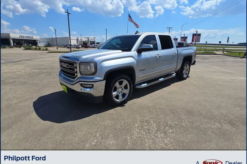 2017 Gmc Sierra 1500 SLE photo 1