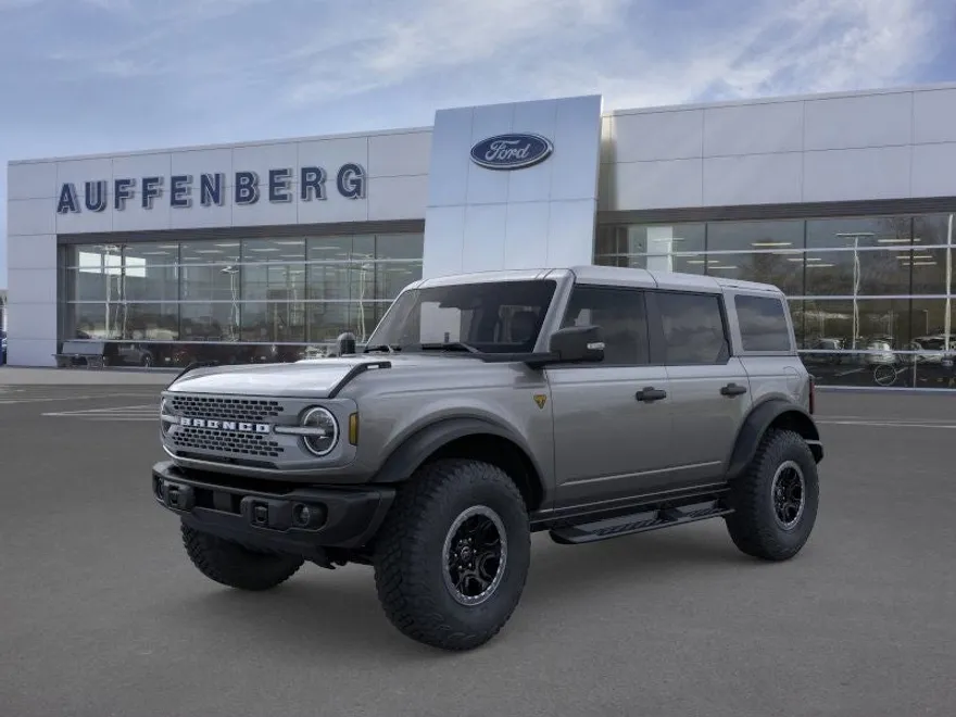 2025 Ford Bronco Badlands photo 1