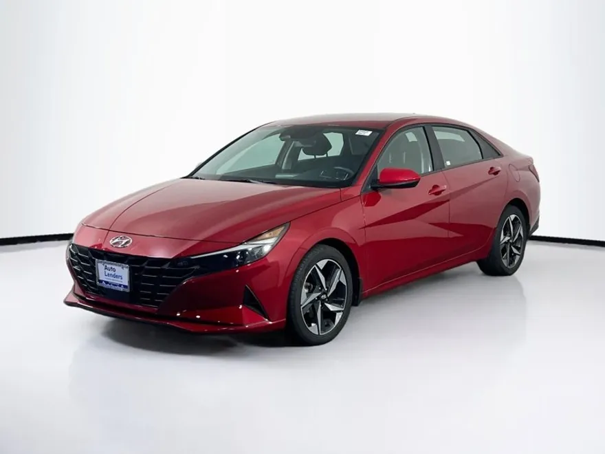 2023 Hyundai Elantra SEL photo 1