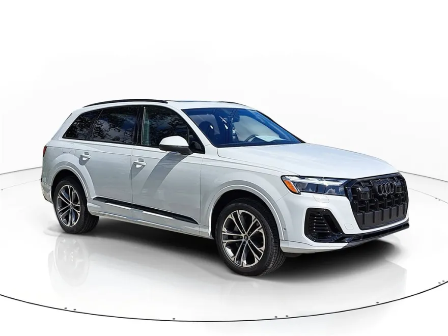 2026 Audi Q7 55 Premium photo 1