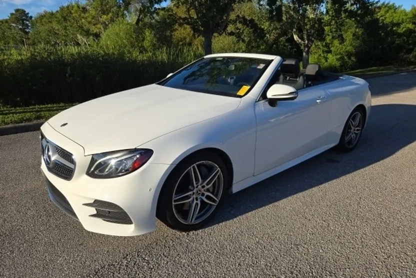 2018 Mercedes Benz E 400 photo 1