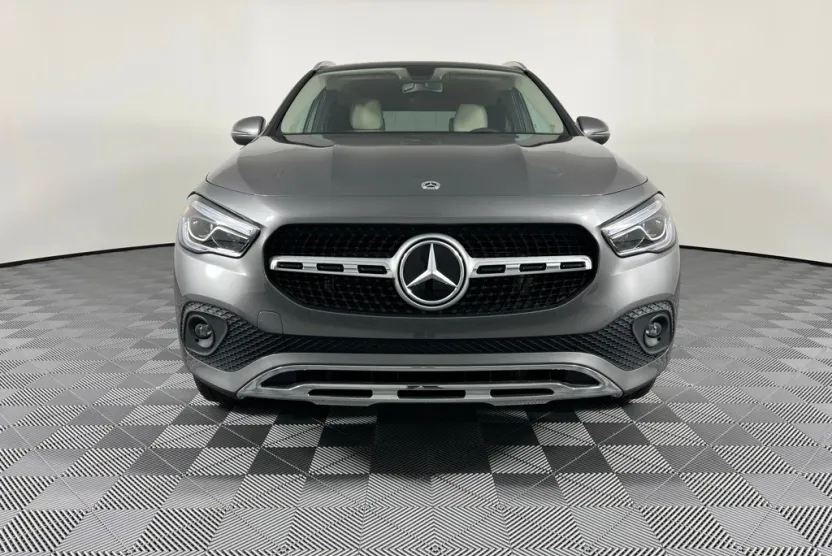 2023 Mercedes Benz GLA 250 4MATIC photo 1