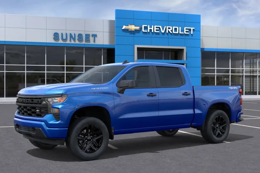 2025 Chevrolet Silverado 1500 Custom photo 1