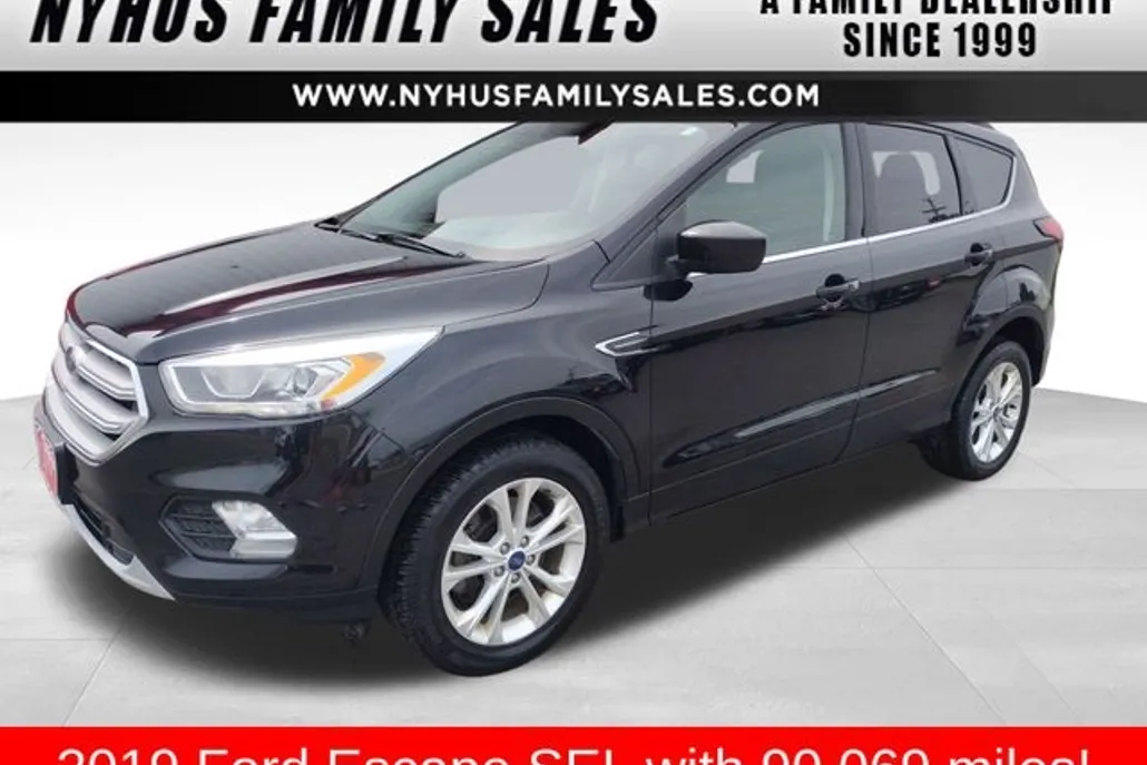 2019 Ford Escape SEL photo 1