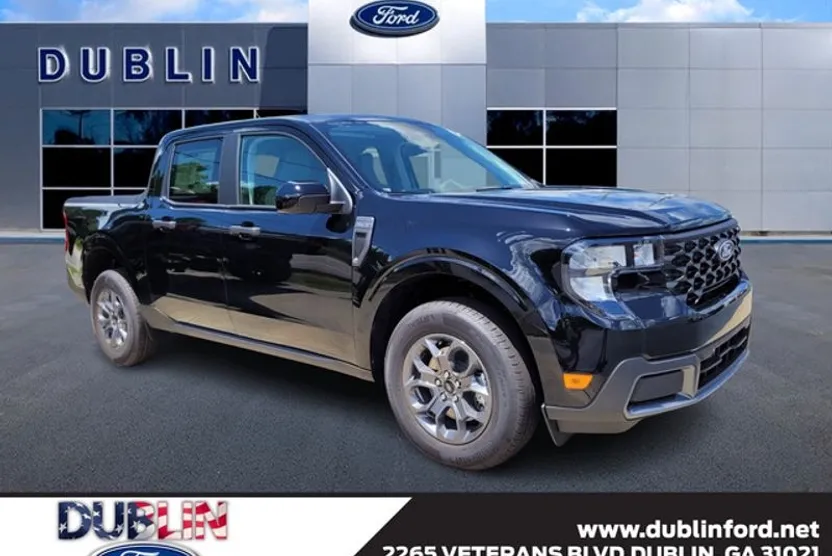 2025 Ford Maverick XLT photo 1