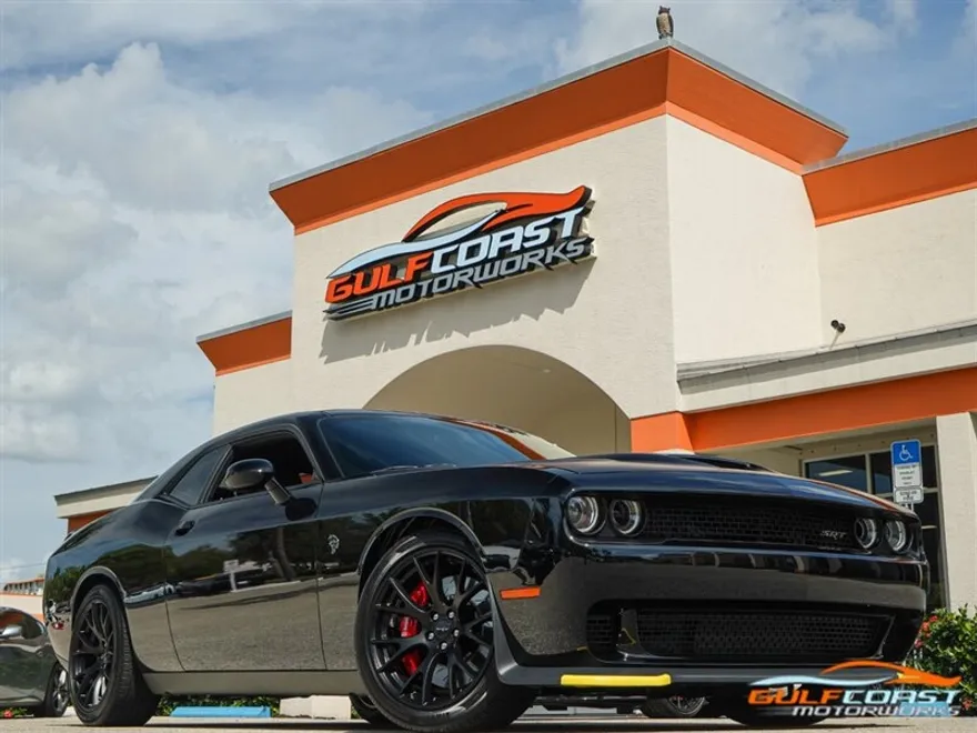2016 Dodge Challenger SRT8 Hellcat photo 1