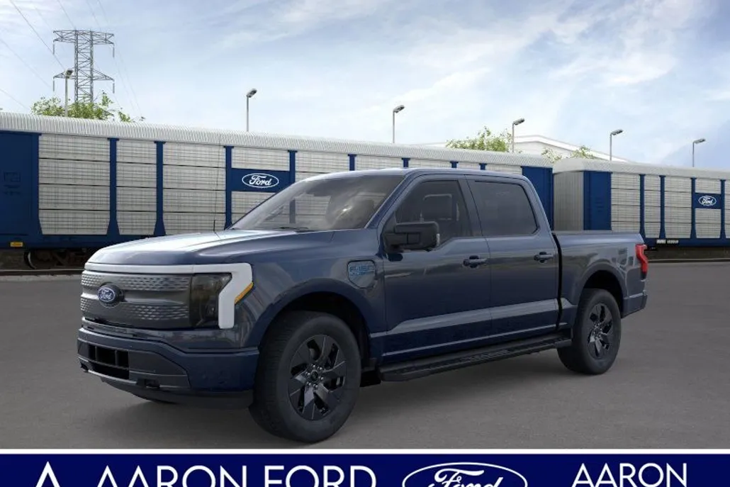 2025 Ford F-150 Lightning photo 1