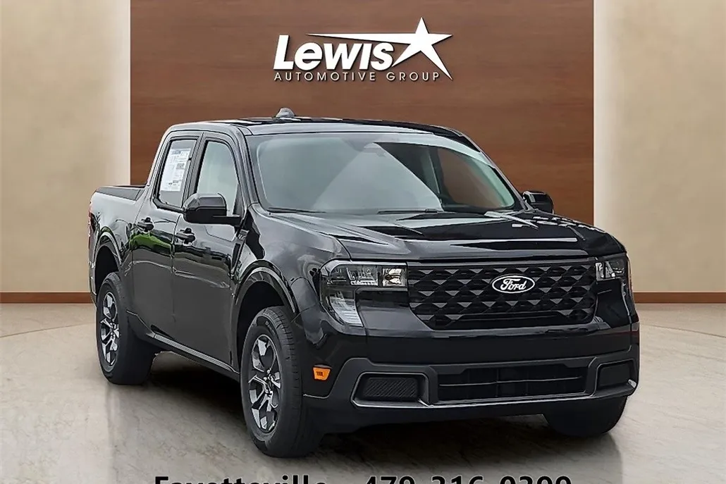 2025 Ford Maverick XLT photo 1