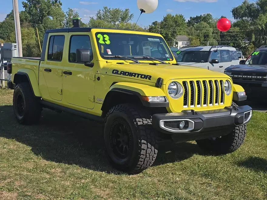2023 Jeep Gladiator Overland photo 1