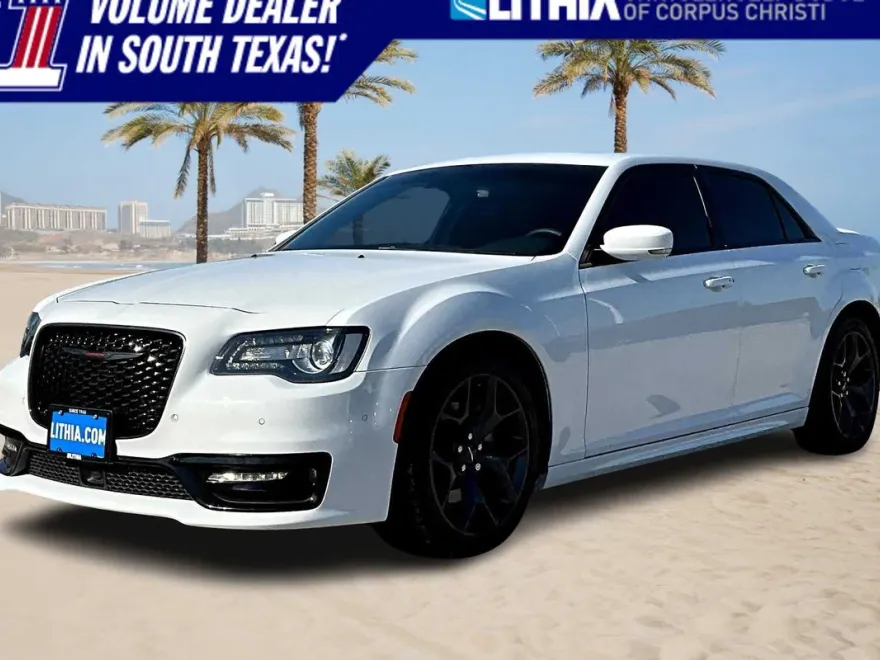 2023 Chrysler 300 S photo 1