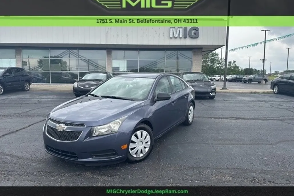 2014 Chevrolet Cruze LS photo 1
