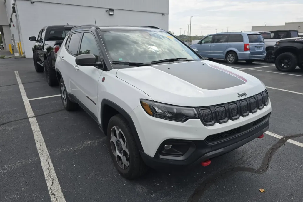 2022 Jeep Compass Trailhawk photo 1