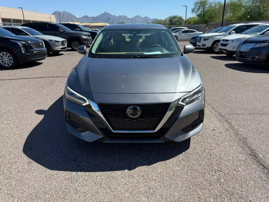 2020 Nissan Sentra SV photo 1