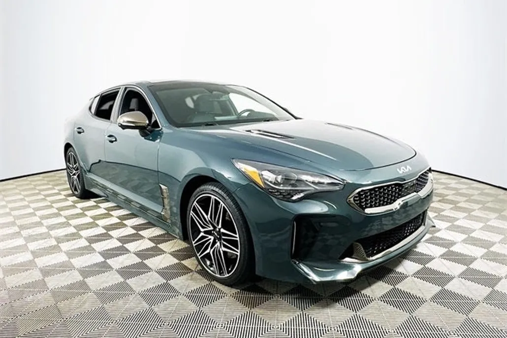 2023 Kia Stinger GT2 photo 1